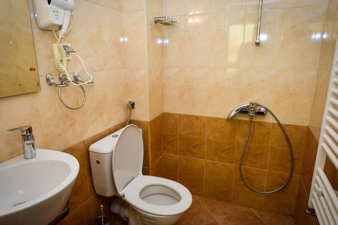 Guest House Vrazhdebna Sofia Exterior photo
