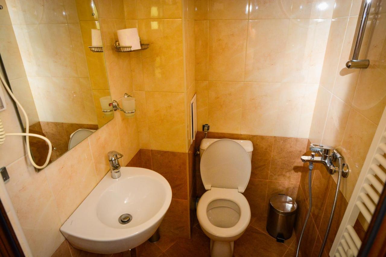 Guest House Vrazhdebna Sofia Exterior photo