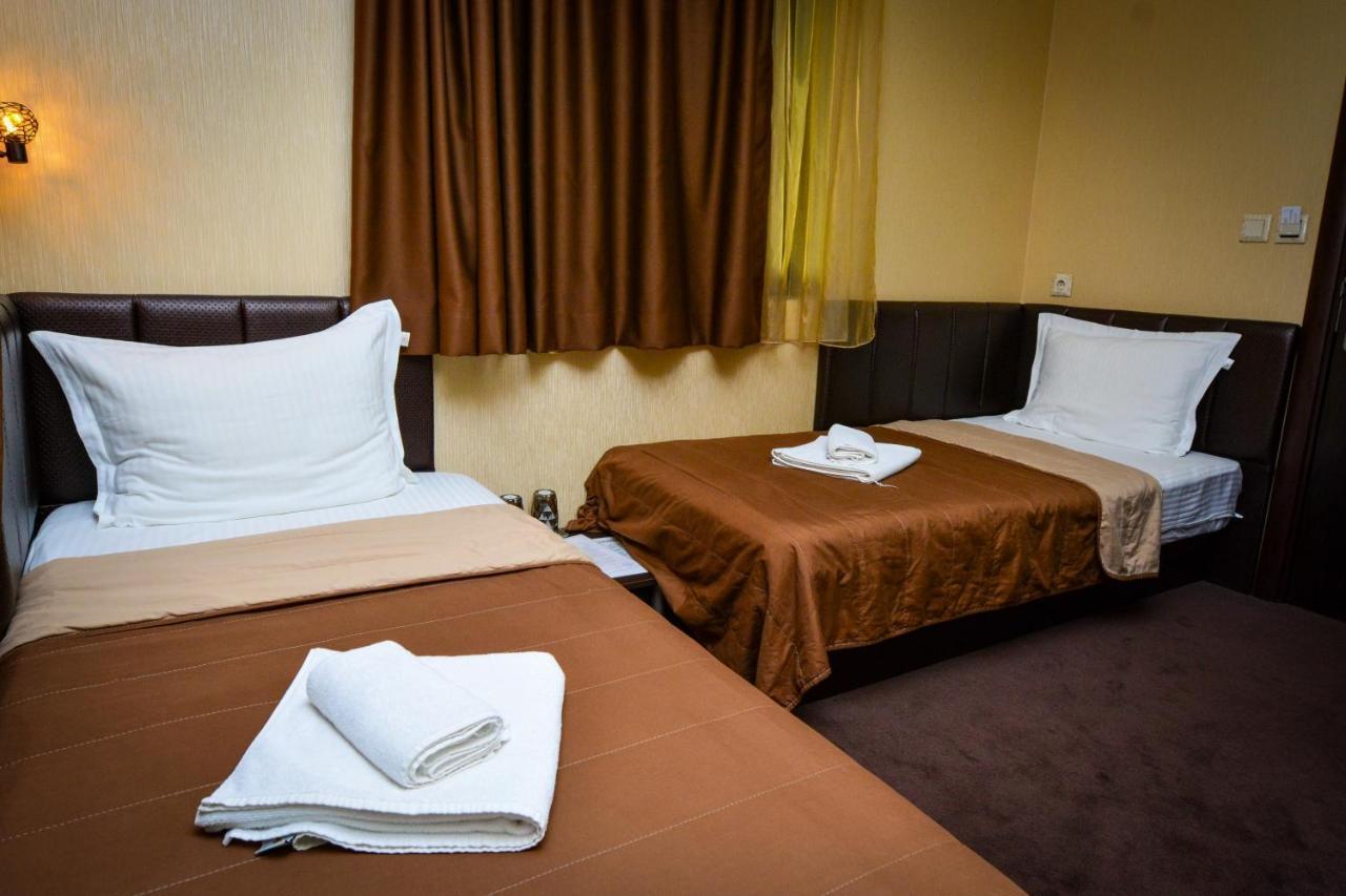 Guest House Vrazhdebna Sofia Exterior photo
