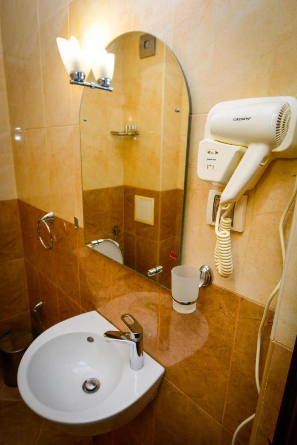 Guest House Vrazhdebna Sofia Exterior photo